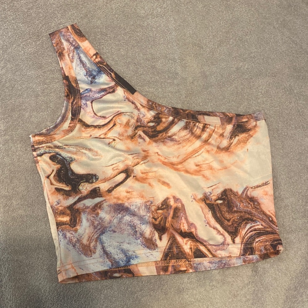 one shoulder crop top